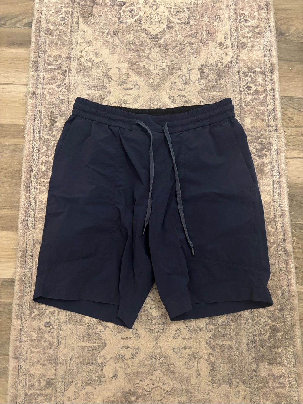 Lululemon Men's License To Train Short 7" navy M